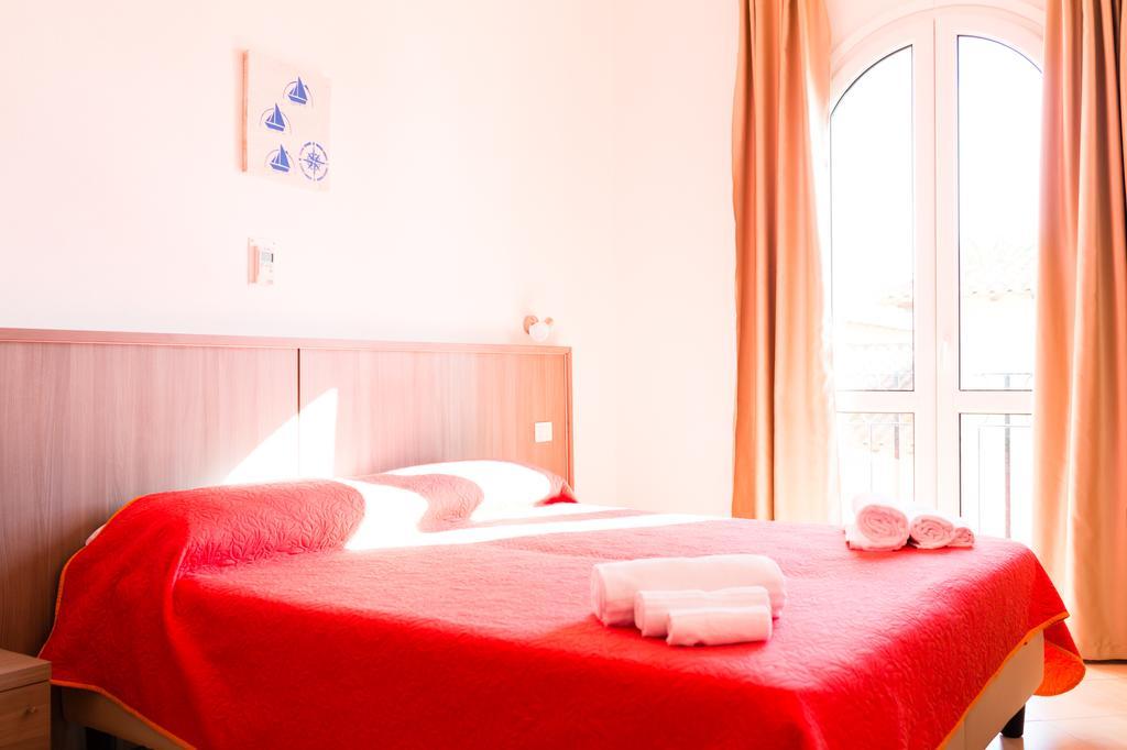 Muma Hostel Sant'Antìoco Eksteriør billede