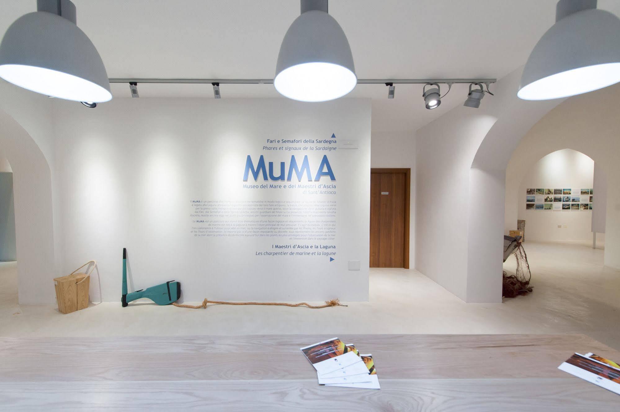 Muma Hostel Sant'Antìoco Eksteriør billede